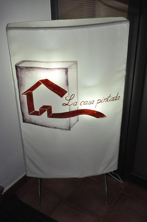Apartamentos La Casa Pintada Caceres Bagian luar foto