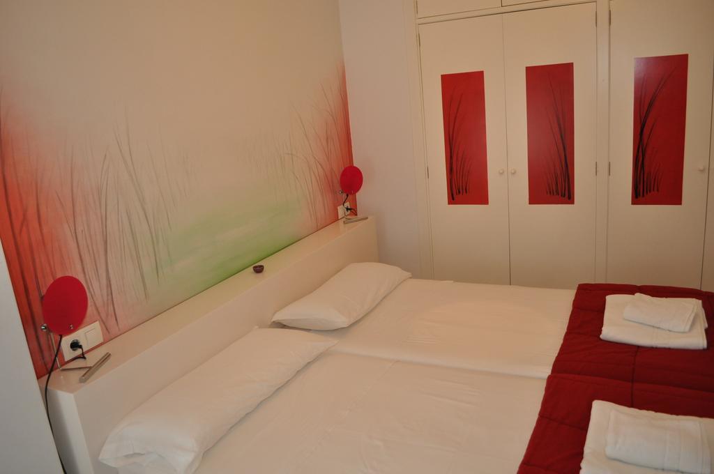 Apartamentos La Casa Pintada Caceres Ruang foto