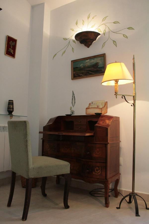 Apartamentos La Casa Pintada Caceres Bagian luar foto
